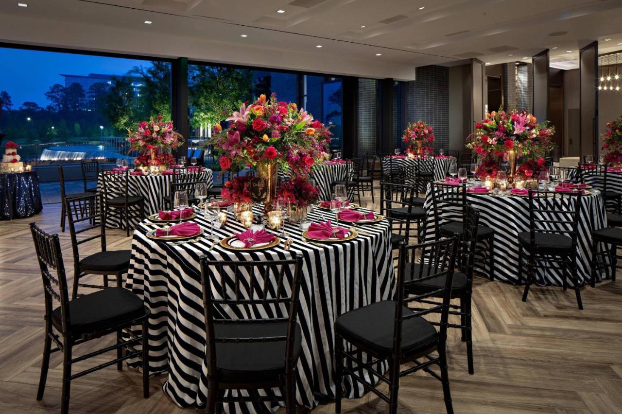 Houston Cityplace Marriott At Springwoods Village Exterior photo